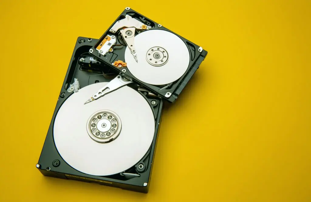 Backup (hard drive to hard drive)